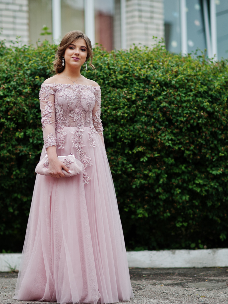 Prom Dresses and Formal Gowns With Sleeves for Cold Weather