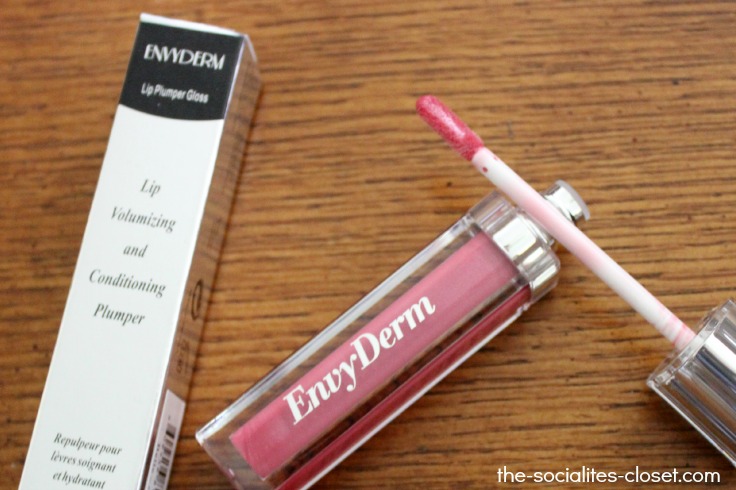 How Does Lip Plumping Lip Gloss Work?