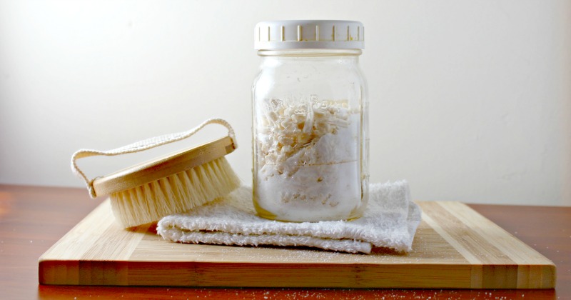 How to Make an Easy Homemade Hand Scrub Recipe