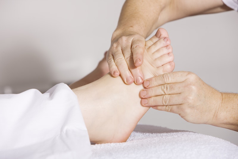 How to Relieve Tired Achy Feet at Home Easily