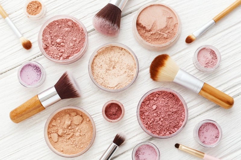 Best Mineral Based Makeup and Usage Tips to Apply