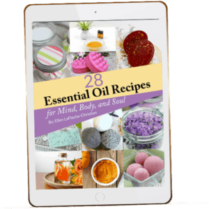 Essential Oils Recipe Book Offer - The Socialite's Closet