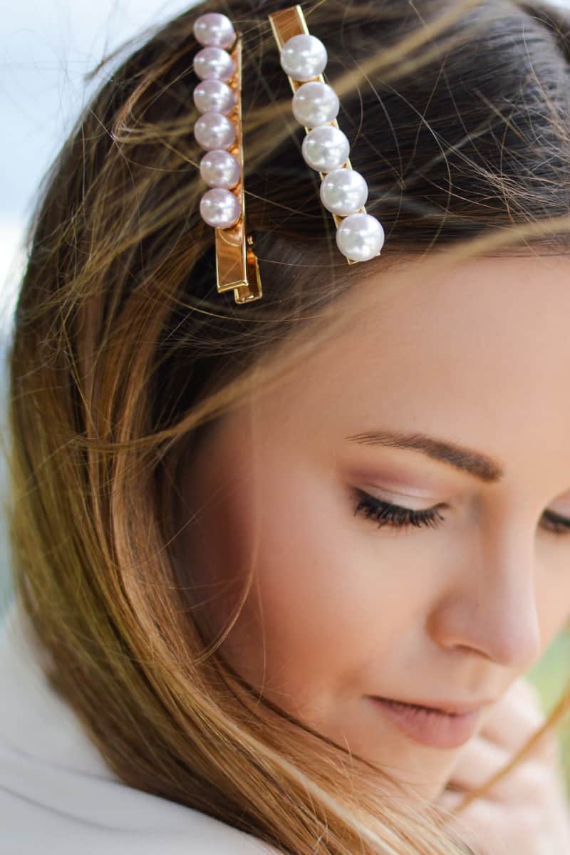 Who says you can't have an elegant and stylish look? These elegant hair accessories will help to enhance your natural beauty with special day flair. Wear barrettes, clips, or headbands in different styles for extra style points!
