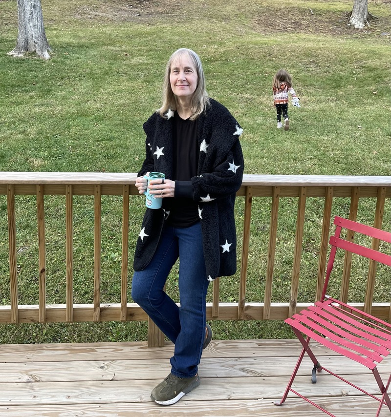 woman wearing Blue Faithful jeans